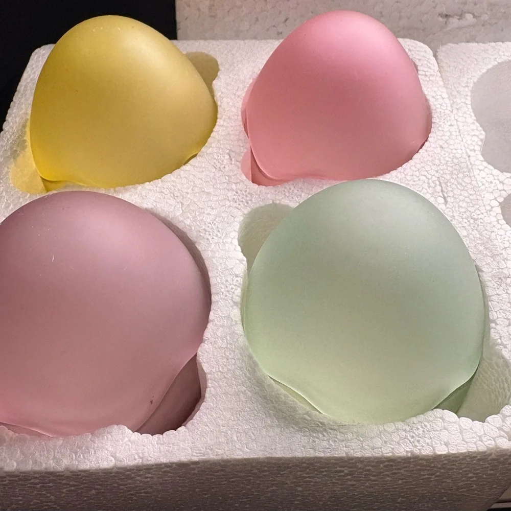 Frosted Easter Egg Candle Holder Set - Picture 4 of 4